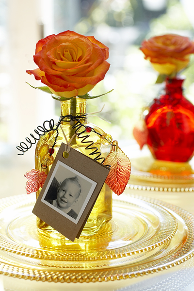 photo place setting for fall with a rose Picture-Place-Setting-for-Fall-with-Flowers