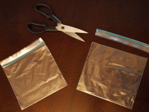 How to Trim a Sandwich Bag to Create a Gift Bag How to Trim a Sandwich Bag to Create a Gift Bag
