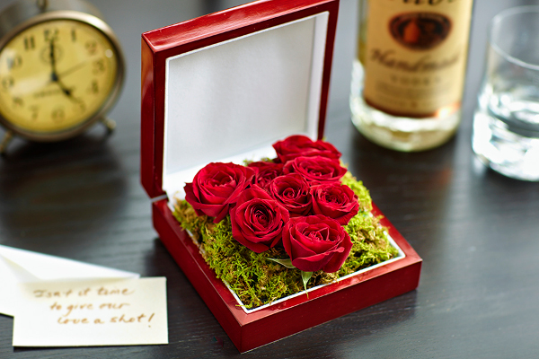 personalized-keepsake-box-with-roses