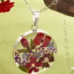 Fresh Mixed Flower Circle Pendant Necklace