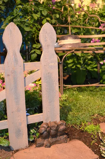 Quaint Garden Entrance