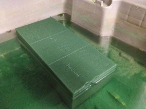 Floral-Foam-soaked-in-water