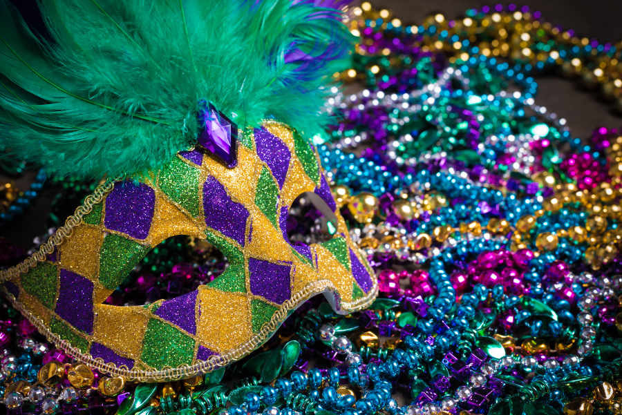 Mardi Gras Mask & Beads