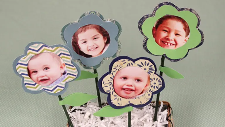 Mother’s Day Crafts for Kids: DIY Photo Flowers With Free...
