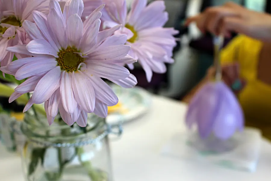 hand painted wine glasses with Daisy Inspiration Wine Glass Painting