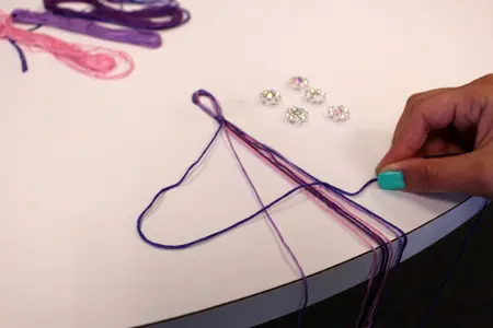 Forward knot friendship bracelet discount