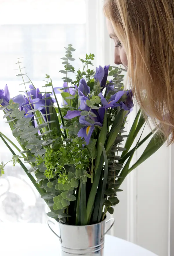 add-fresh-scent-with-flower-herb-bouquet-smell