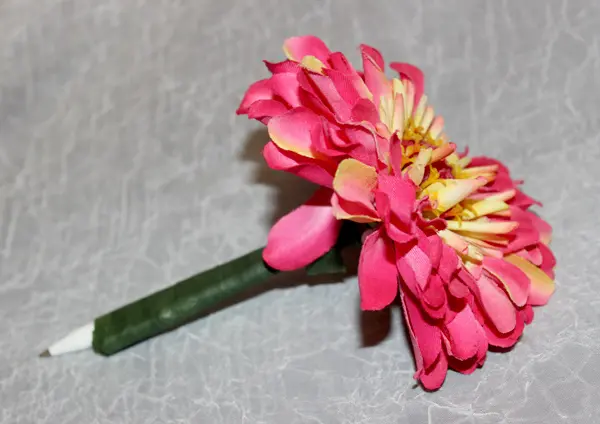 How to Make a Flower Pen