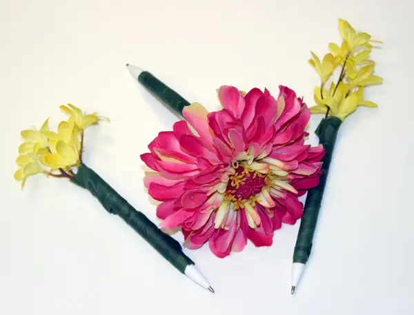 How to Make a Flower Pen