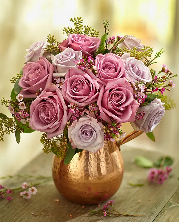 copper-vase-rose-arrangement