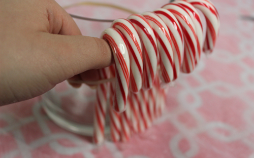 how-to-make-a-candy-cane-vase-slip