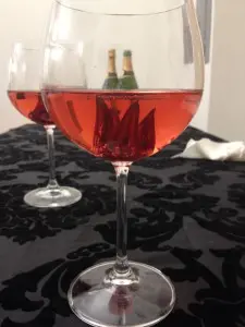floral-holiday-party-ideas-cocktail