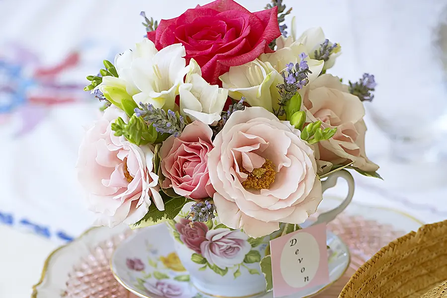 Tea Cup Flowers with Personalized Tea Bag Placecard