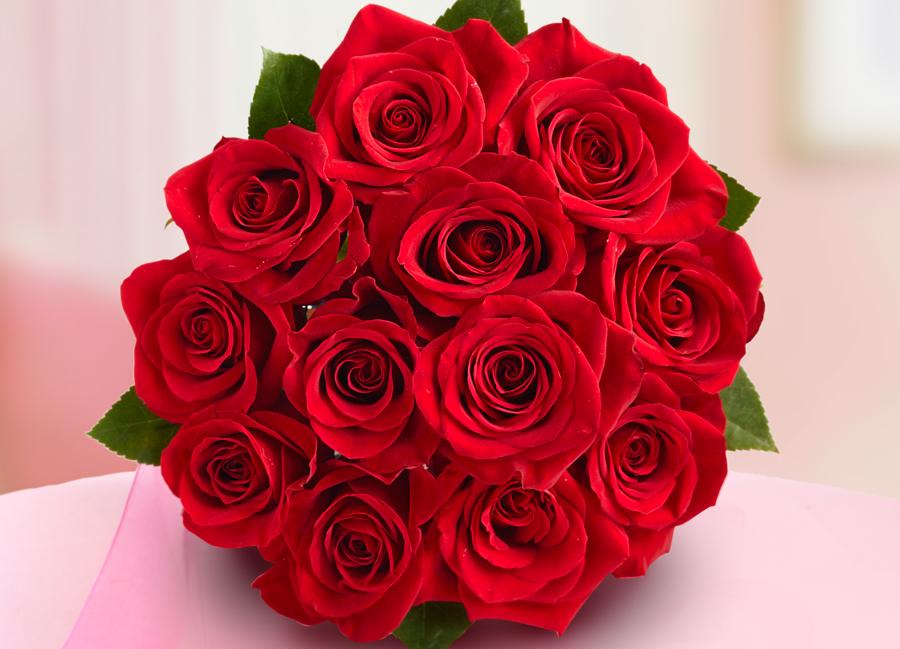 flower color meaning with red rose bouquet