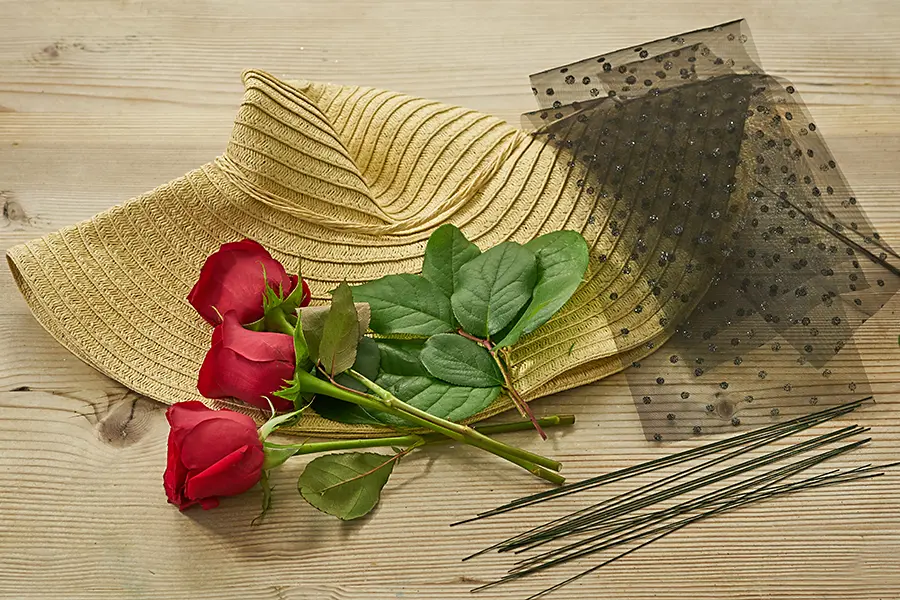 Supplies for Kentucky Derby Hat