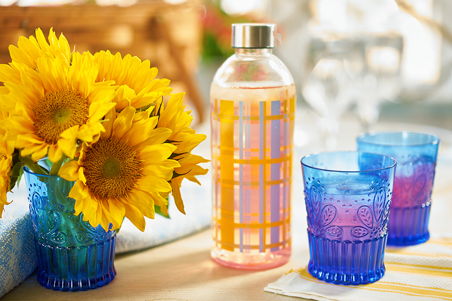 Cobalt Blue Plastic Cups for Picnic