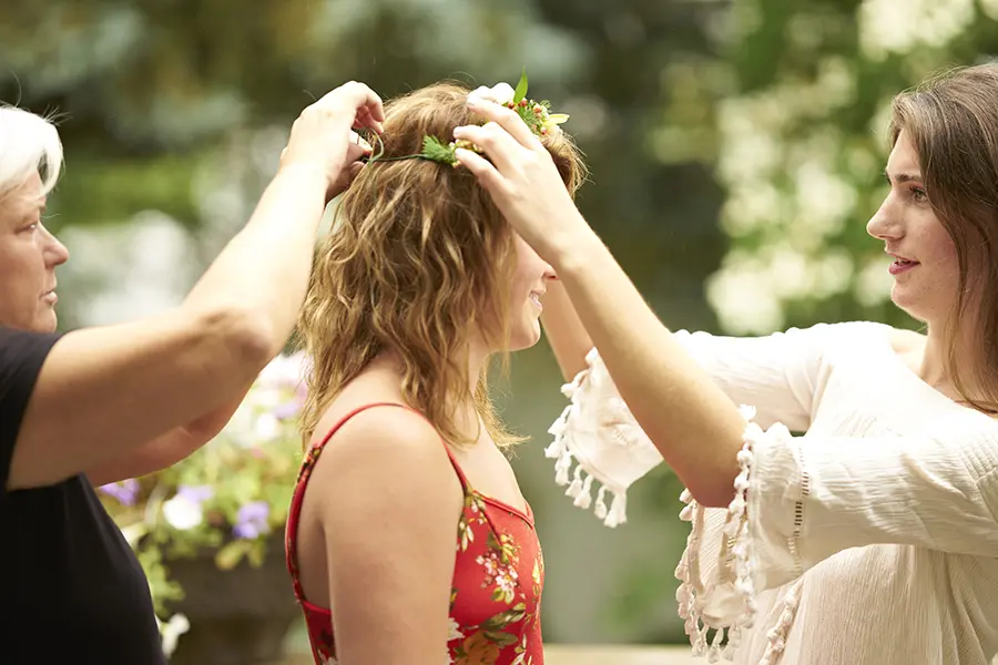 putting-on-flower-headband