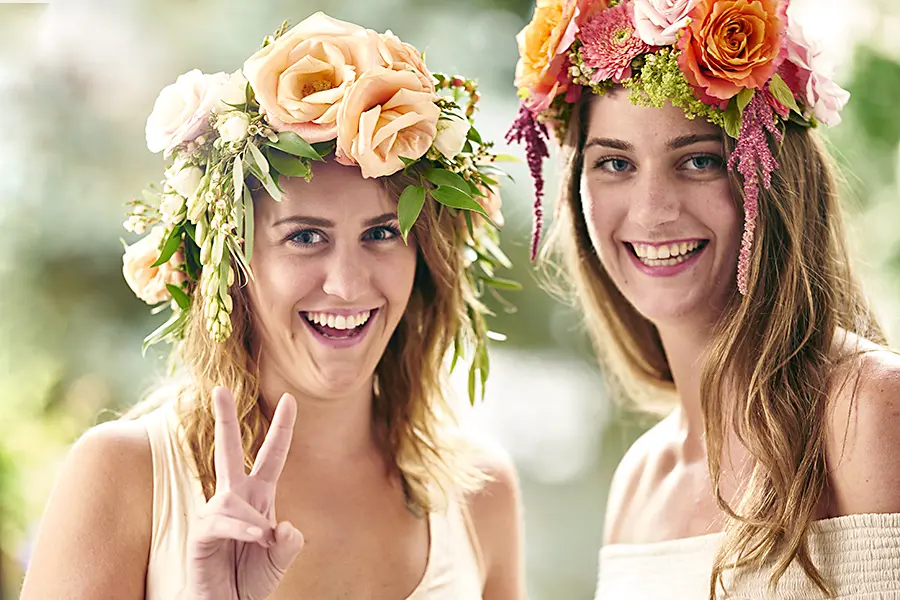 two-girls-with-flower-crowns