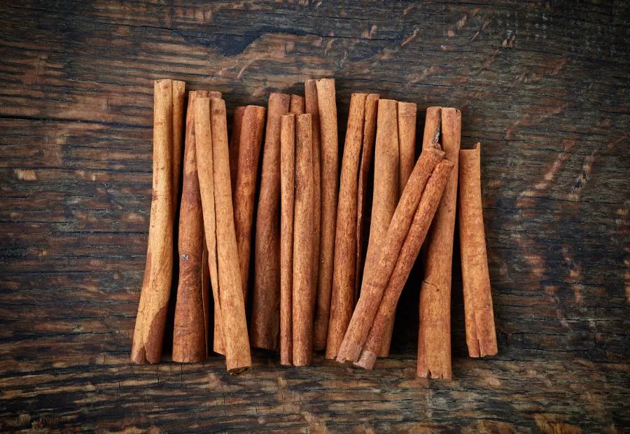 aromatherapy oils with cinnamon