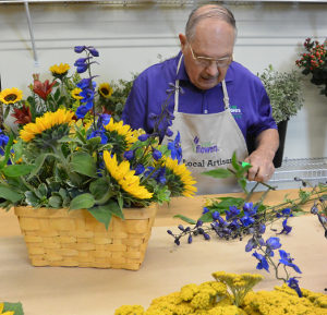 florist-wendell-cook-arranging-flowers