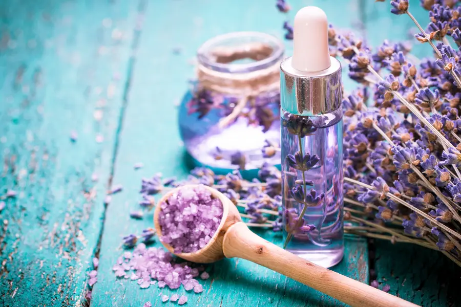 aromatherapy oils with lavender