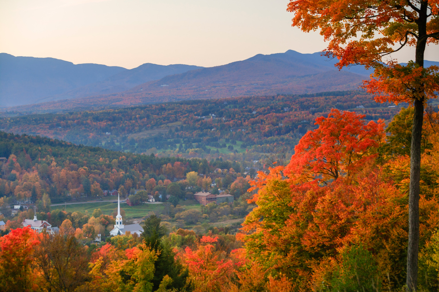 Fall Foliage and the Stowe Community Church, Stowe, Vermont, USA