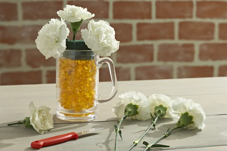 Beer mug flowers craft in progress