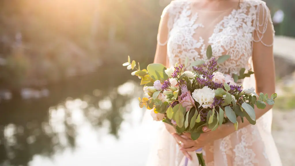 wedding bouquet with bride with wedding flowers