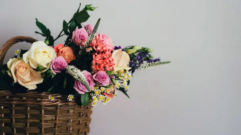 5 Ideas for Mother’s Day Décor Ideas With Flowers