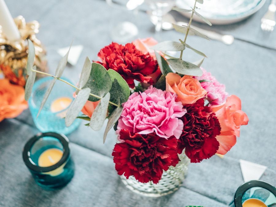 9 Reasons to Buy Someone Carnations