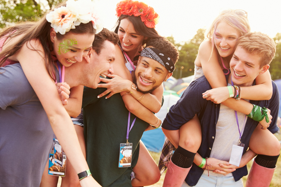 11 Ways to Bring Flowers to Music Festivals