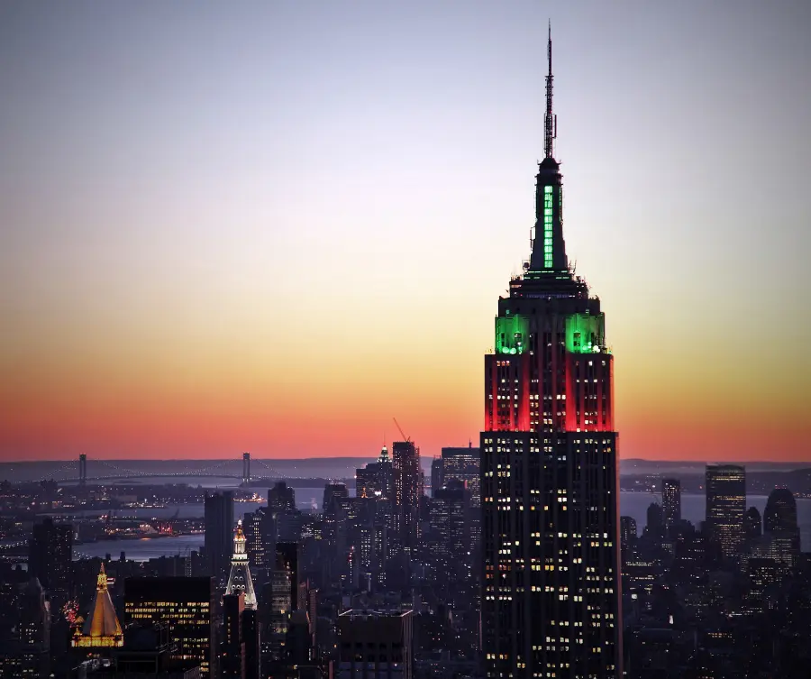 empire state building during christmas new york city