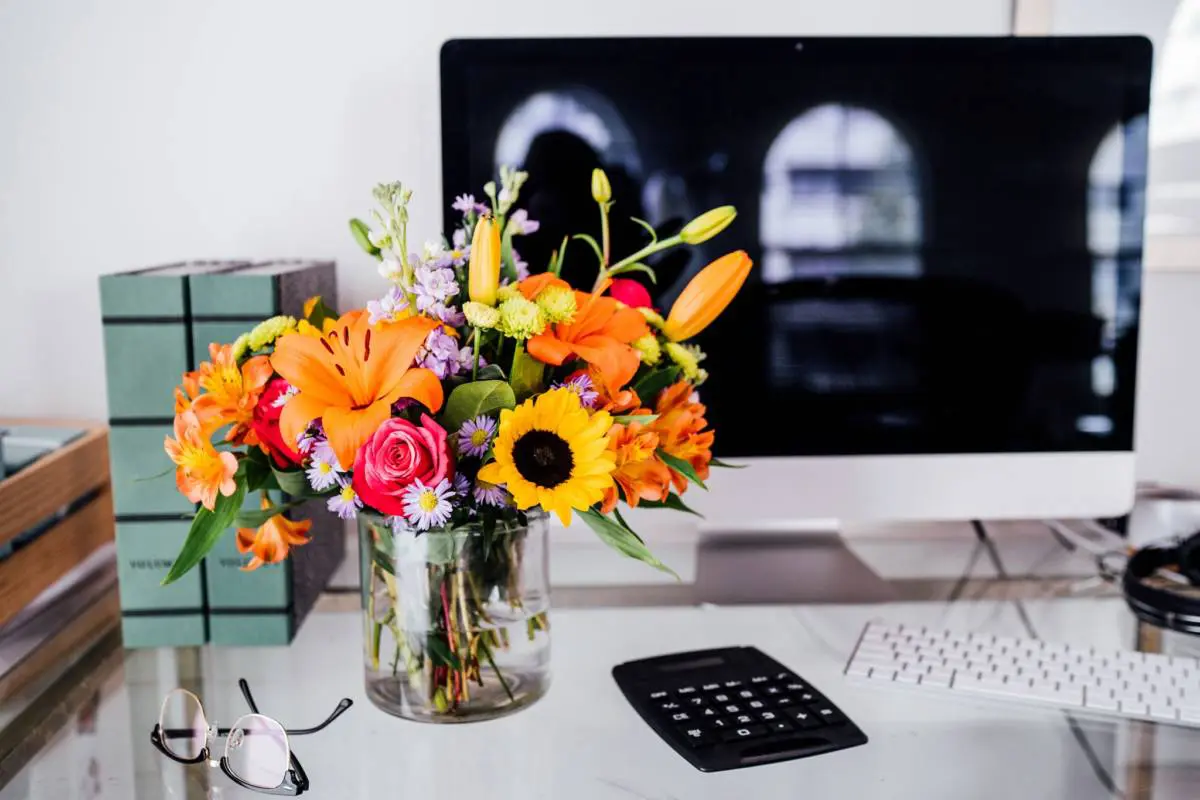 Administrative Professionals Day - What to Say & Do