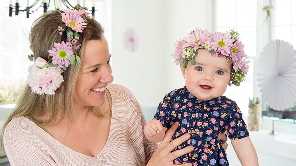 Mother-Daughter Flower Crowns & Crafts
