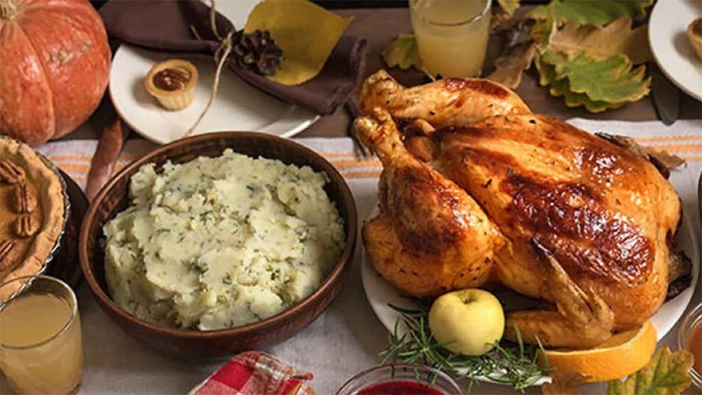 Tips for Hosting A Virtual Thanksgiving