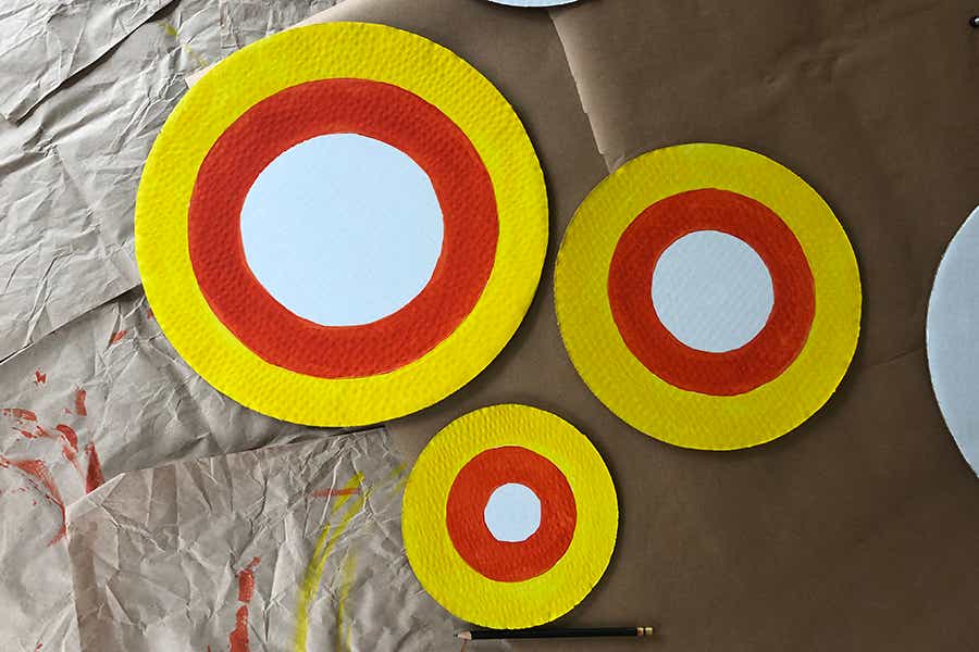 halloween crafts with painted circles