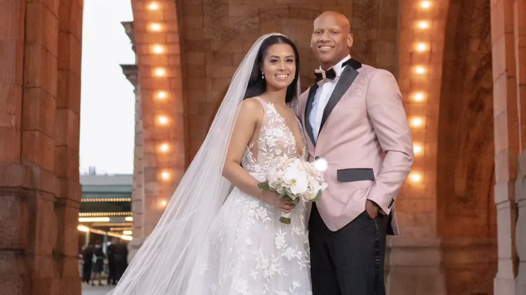 A photo of Michelle and Ryan Shazier on their wedding day.