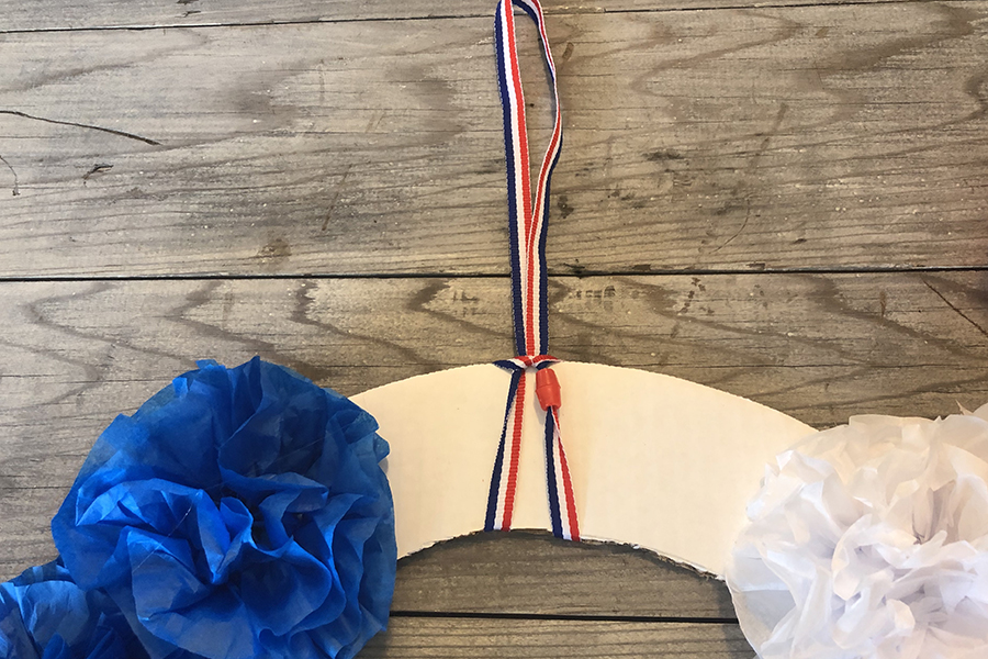 Ribbon on wreath cutout