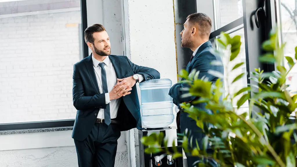 Photo of a one-on-one meeting to illustrate the importance of workplace diversity