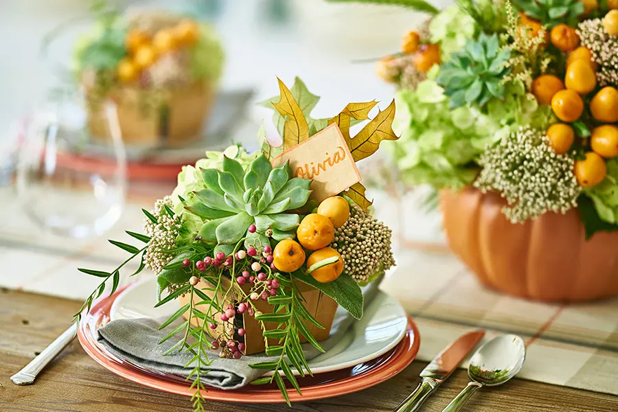 Picture of a Thanksgiving flower arrangement
