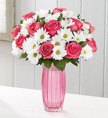 Pink roses and white daisies