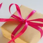 Picture of gift with pink ribbon for 30th gift guide