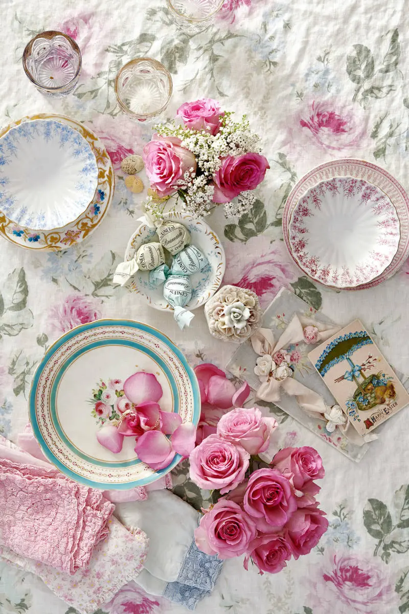 a photo of a rachel ashwell tablescape