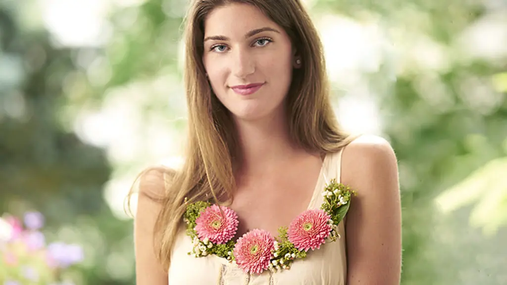 a photo of diy prom flowers: gerbera daisy necklace