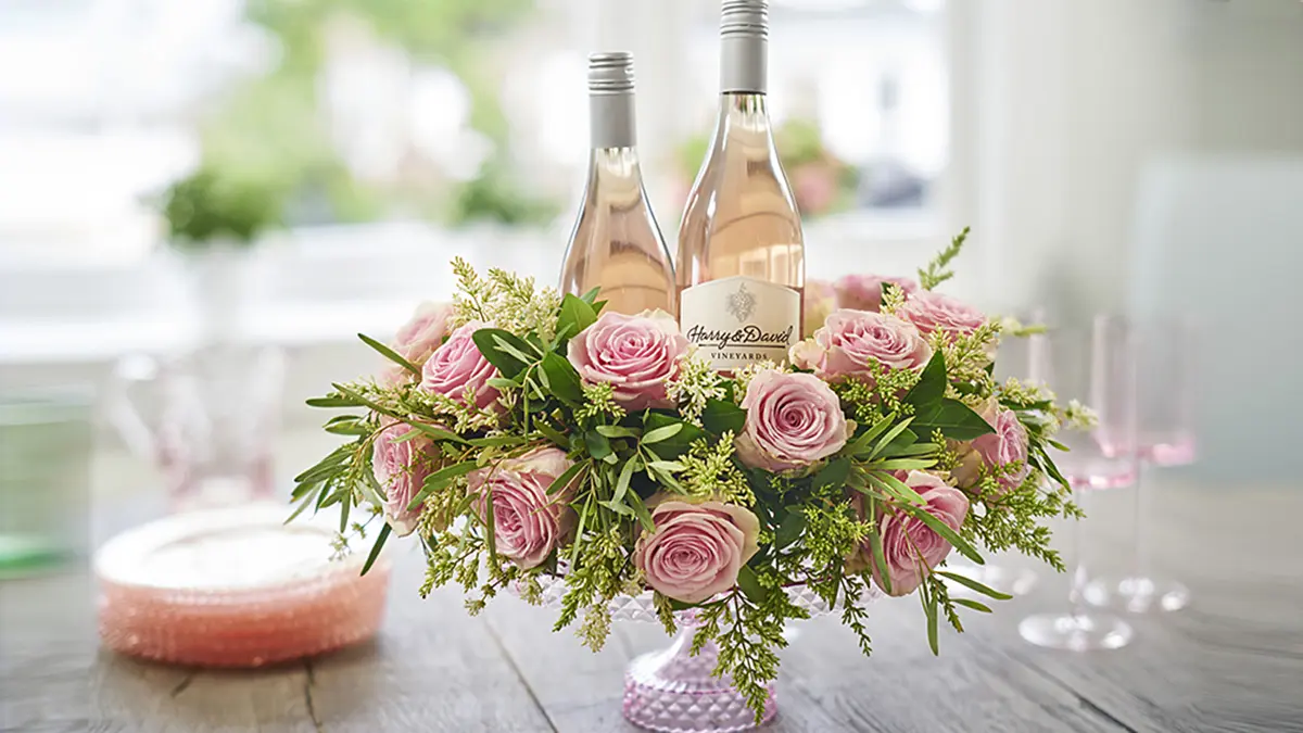 rose wreath with rosé wine