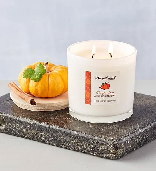 Especia de calabaza con vela de especias de calabaza