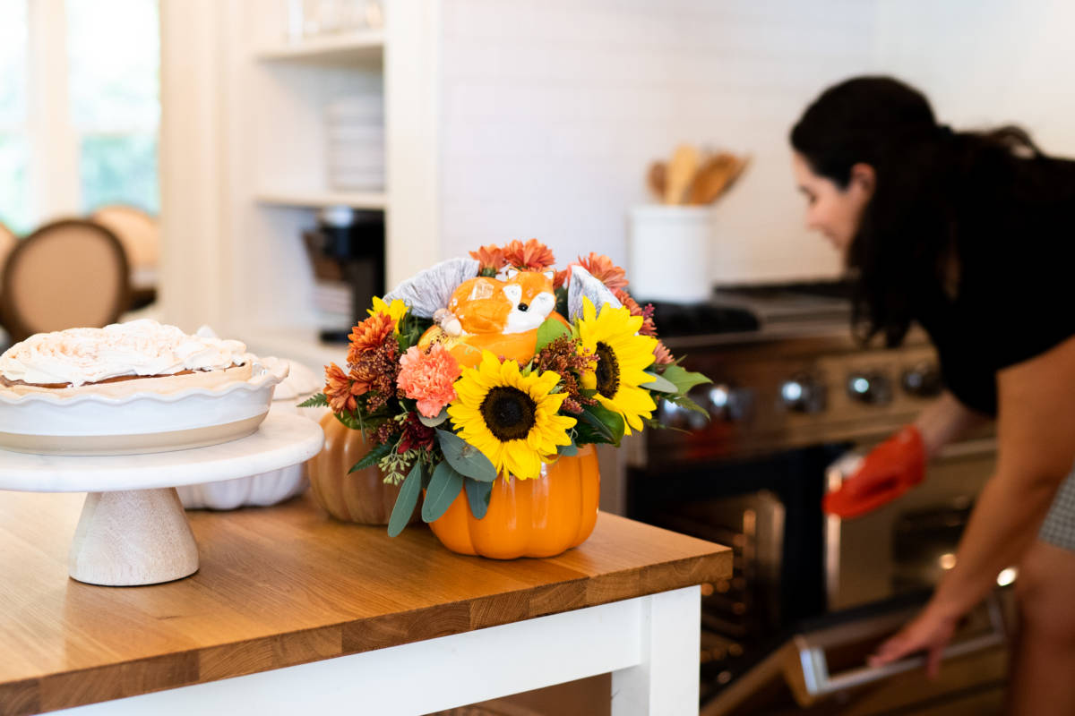 virtual thanksgiving with baking pie