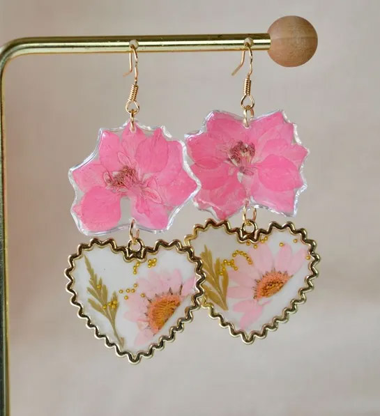 valentines day gift ideas with Pressed Pink Larkspur And Daisy Heart Earring