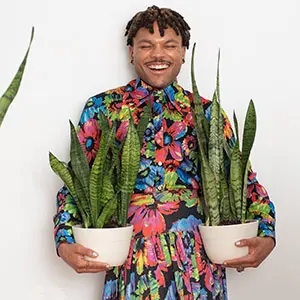 plant kween interview with pk holding plants