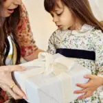 Gifts for moms with young children hero